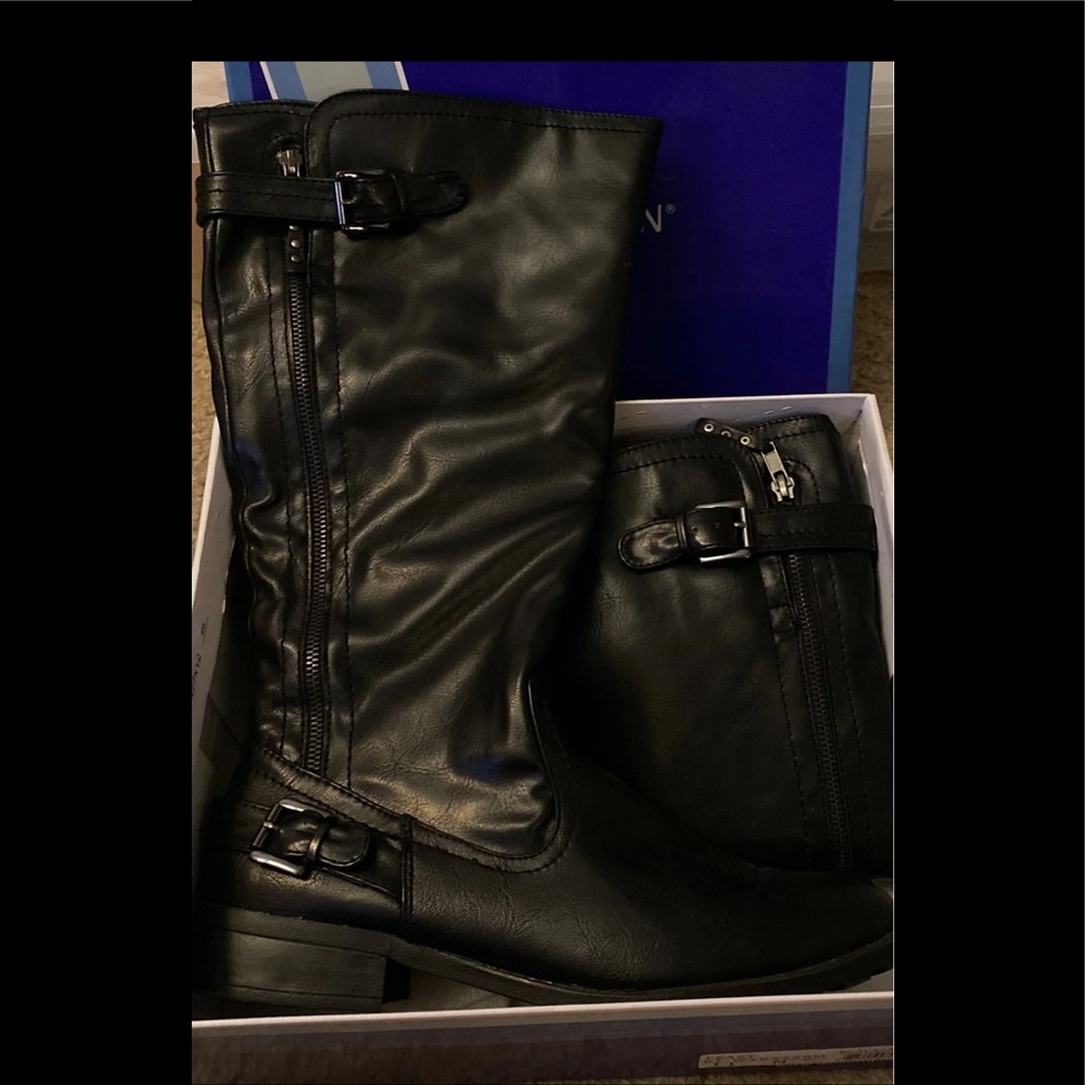 White Mountain Tall Boots